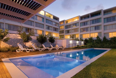 Oaks Nelson Bay Lure Suites - ACT Tourism 0