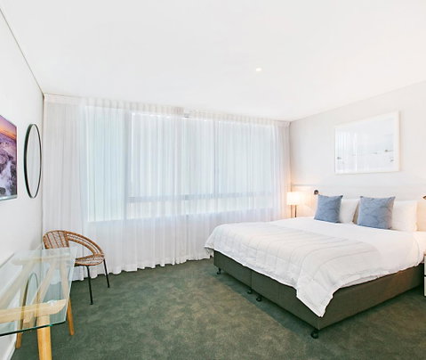 Oaks Nelson Bay Lure Suites - ACT Tourism 2