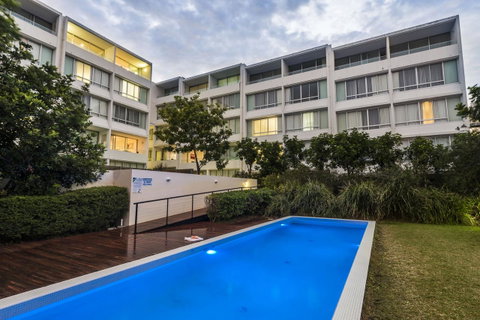 Oaks Nelson Bay Lure Suites - ACT Tourism 9