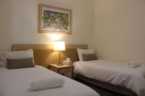 The Boathouse Resort Luxury Apartments - ACT Tourism 3