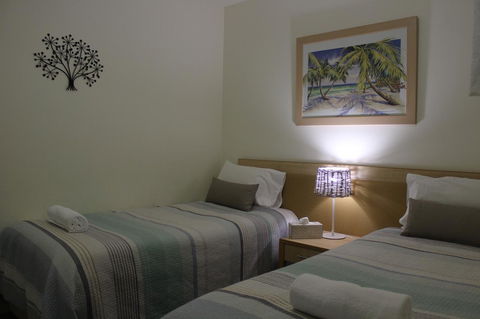 The Boathouse Resort Luxury Apartments - ACT Tourism 23
