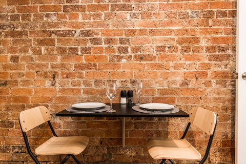 Chippendale Â· Quaint 1880â€™s Sydney Chippendale Terrace House - ACT Tourism 11