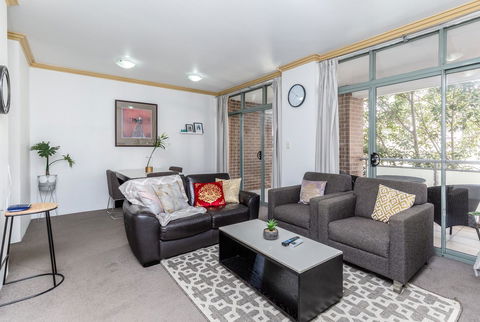 DD Apartments On Darling Harbour - ACT Tourism 23