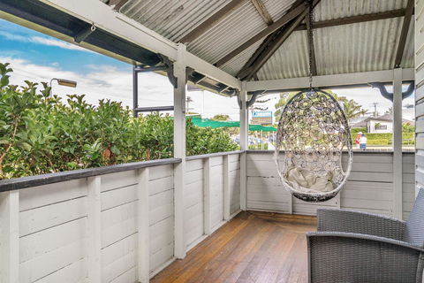 Club Byron Accommodation - ACT Tourism 24