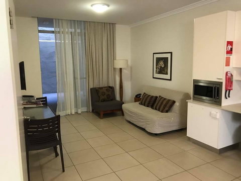 Byron Bay Hotel And Apartments - ACT Tourism 21