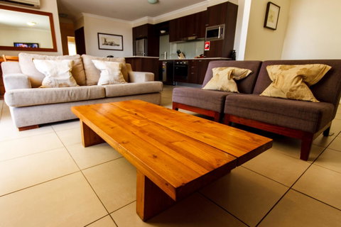 Byron Bay Hotel And Apartments - ACT Tourism 14