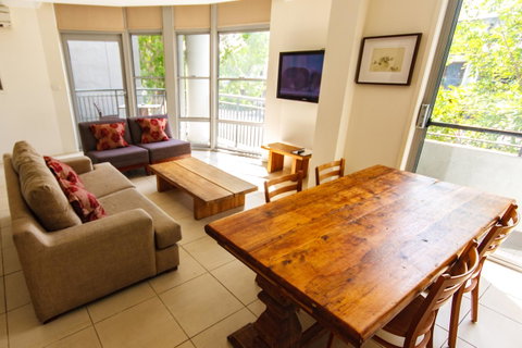 Byron Bay Hotel And Apartments - ACT Tourism 11