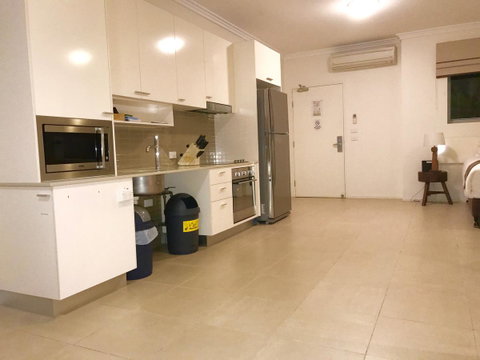Byron Bay Hotel And Apartments - ACT Tourism 19