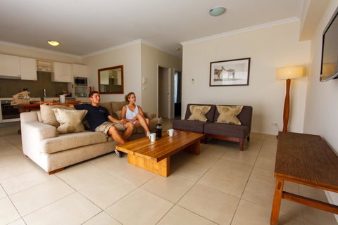 Byron Bay Hotel And Apartments - ACT Tourism 1