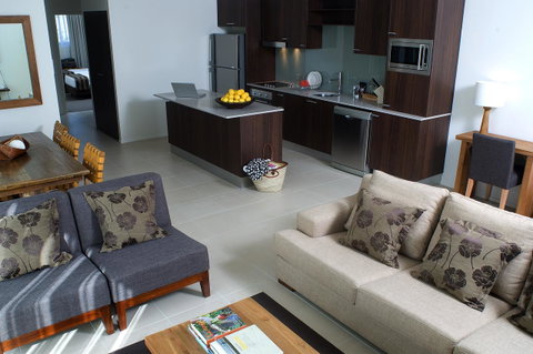 Byron Bay Hotel And Apartments - ACT Tourism 16