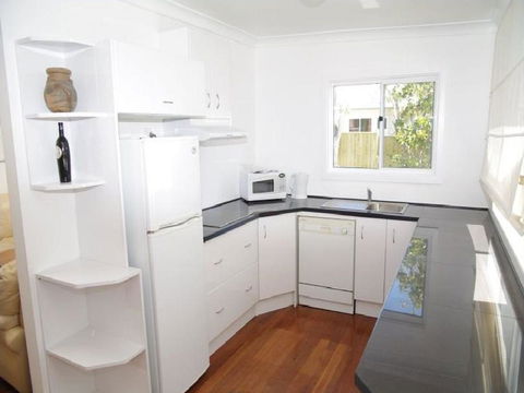Jupiter, 3 Scott Street - ACT Tourism 1