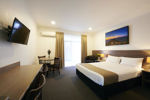 Adelong Motel - ACT Tourism 5