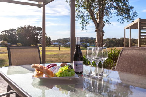 Condo 105 @ Horizons Golf Resort - Salamander Bay NSW - ACT Tourism 0