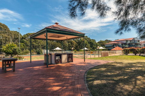 Condo 105 @ Horizons Golf Resort - Salamander Bay NSW - ACT Tourism 24