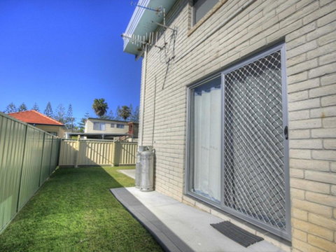 45 Wharf Street - Whole House - ACT Tourism 5