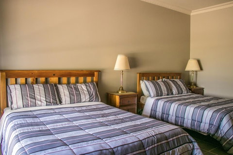 Ironstone Estate Lovedale - ACT Tourism 11