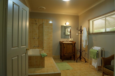 Ironstone Estate Lovedale - ACT Tourism 32
