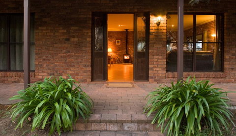 Ironstone Estate Lovedale - ACT Tourism 38