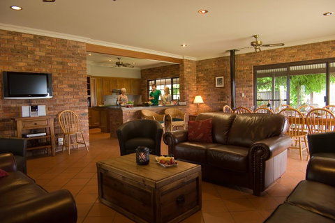 Ironstone Estate Lovedale - ACT Tourism 30