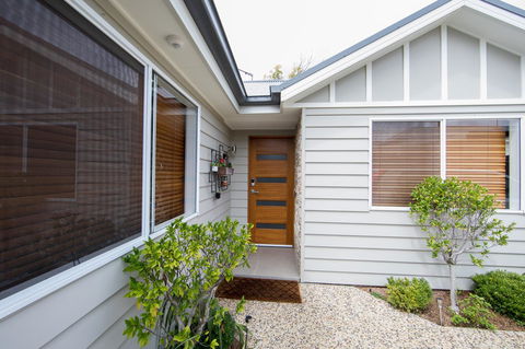 Armidale Cottage - House 2 - ACT Tourism 1
