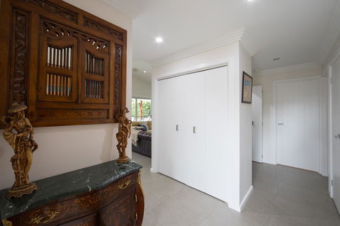 Armidale Cottage - House 2 - ACT Tourism 10