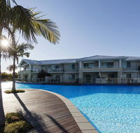 Oaks Pacific Blue Resort - ACT Tourism