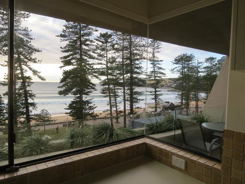Manly Paradise Motel & Apartments - ACT Tourism 36
