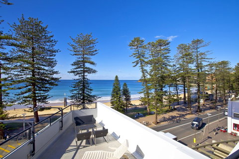 Manly Paradise Motel & Apartments - ACT Tourism 16