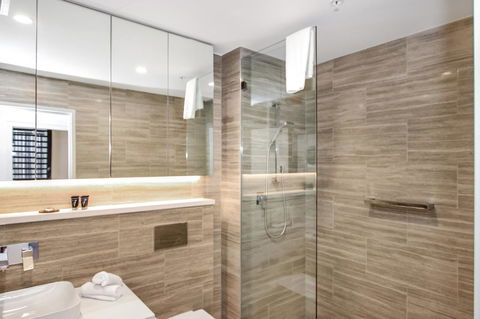 DD Apartments At International Convention Centre - ACT Tourism 11