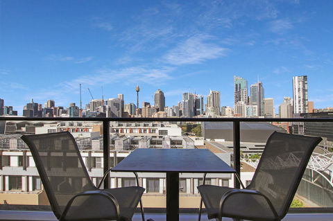 DD Apartments At International Convention Centre - ACT Tourism 5