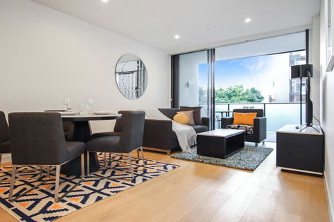 DD Apartments At International Convention Centre - ACT Tourism 18