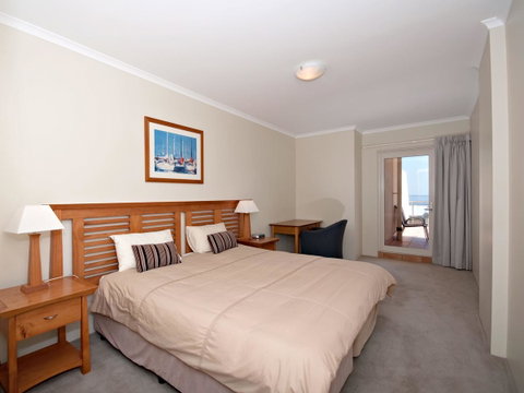 Messines Street, Breakwater Apartment, 104 - ACT Tourism 5
