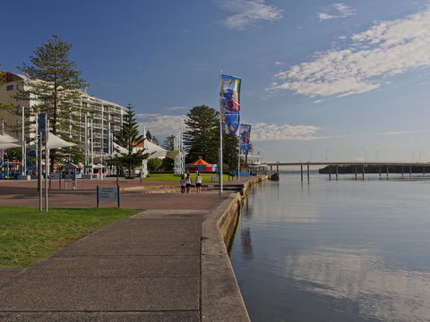 Oaks The Entrance Waterfront Suites - ACT Tourism 12