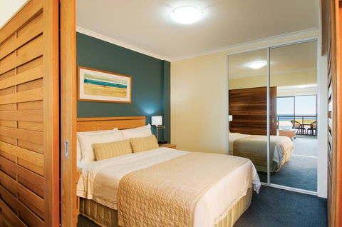 Oaks The Entrance Waterfront Suites - ACT Tourism 3