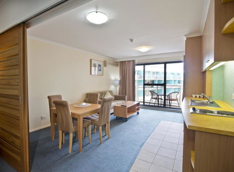 Oaks The Entrance Waterfront Suites - ACT Tourism 11