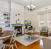 Oversized 2 Bedroom Manly Beach House - ACT Tourism