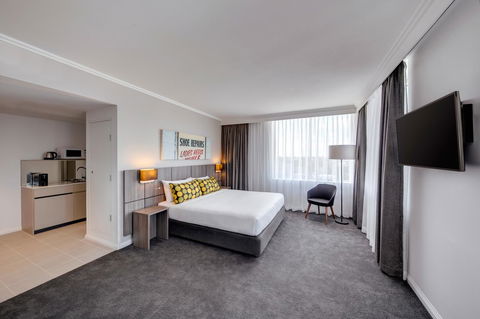 Mercure Sydney Bankstown - ACT Tourism 21