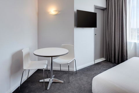 Mercure Sydney Bankstown - ACT Tourism 26