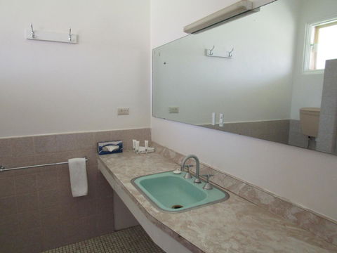 Allonville Gardens Motel - ACT Tourism 24