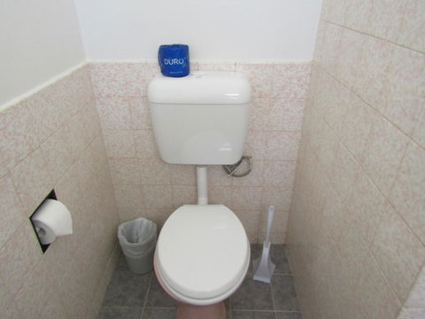 Allonville Gardens Motel - ACT Tourism 28