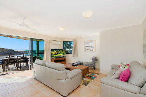 The Cove Yamba - ACT Tourism 11