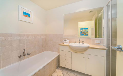 The Cove Yamba - ACT Tourism 33