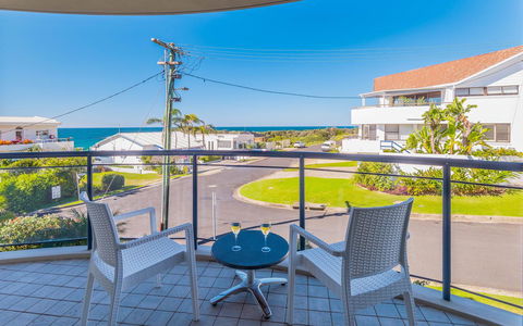 The Cove Yamba - ACT Tourism 0