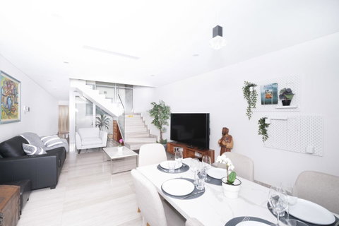 Luxury Villa Darlington - Vine - ACT Tourism 7