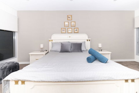 Luxury Villa Darlington - Vine - ACT Tourism 38