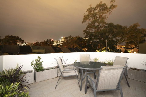 Luxury Villa Darlington - Vine - ACT Tourism 5