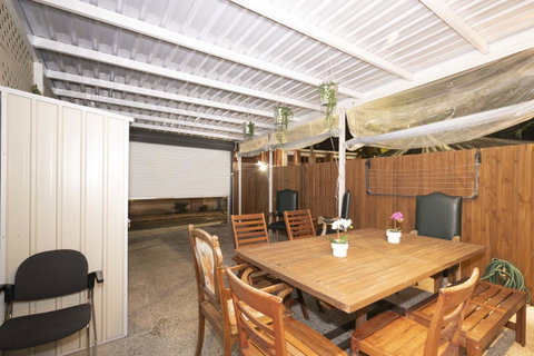 Luxury Villa Darlington - Vine - ACT Tourism 20