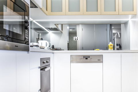 DD Apartments Fish Market - ACT Tourism 20