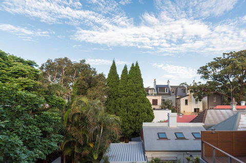 Nobbs Â· Executive 2 Storey Sydney Apartment With Pool - ACT Tourism 17