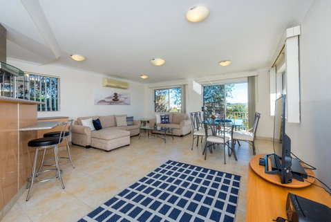 Ronald Avenue 1/65 - Shoal Bay - ACT Tourism 1